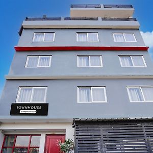 Super Townhouse Gomti Nagar Sector 6 Near Ekana Stadium